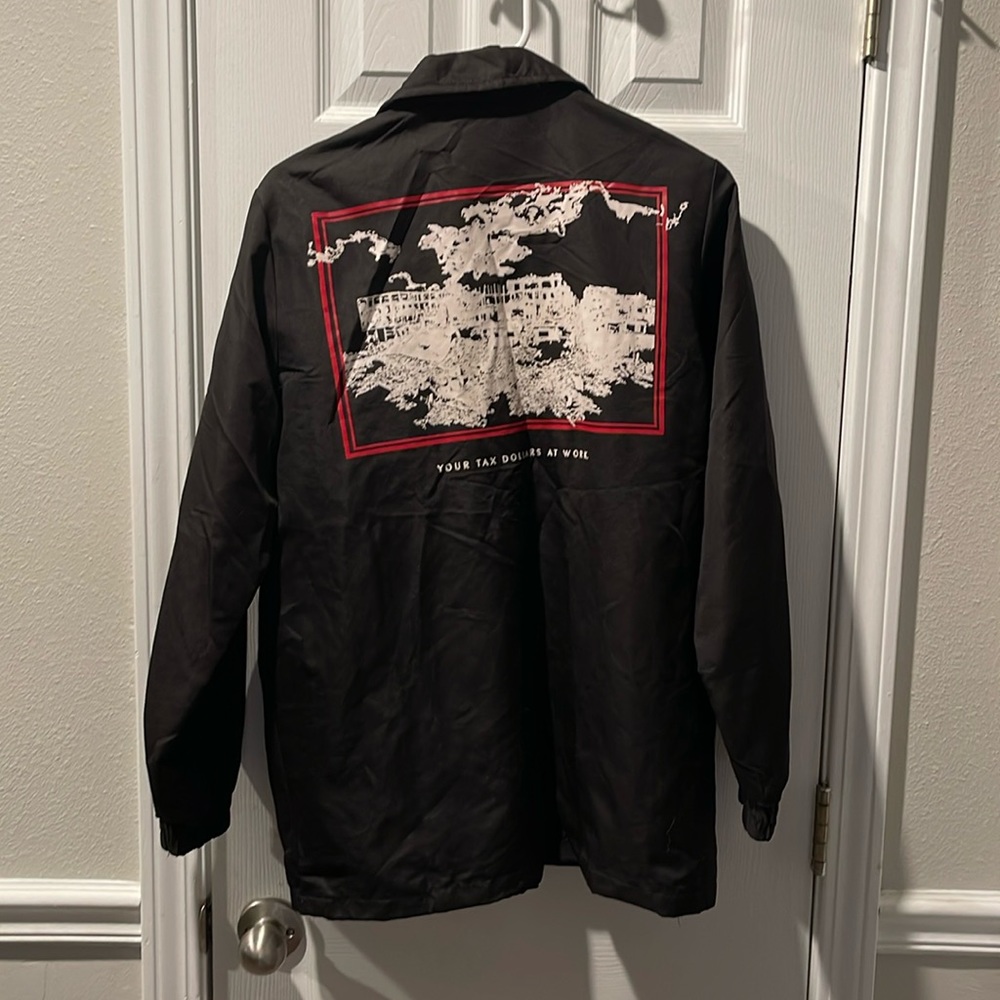 Windbreaker. Jacket Size small